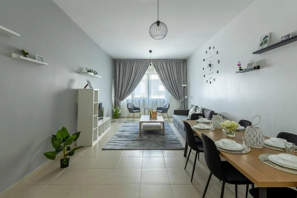Supurb 2 Bed Room Apt Sea Front Abu Dhabi Apartment